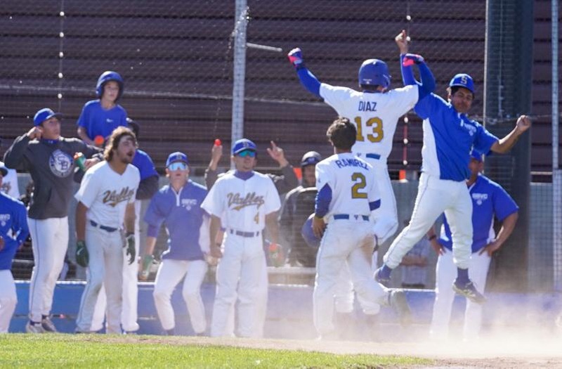 Early Runs Help SBVC Beat Cerro Coso
