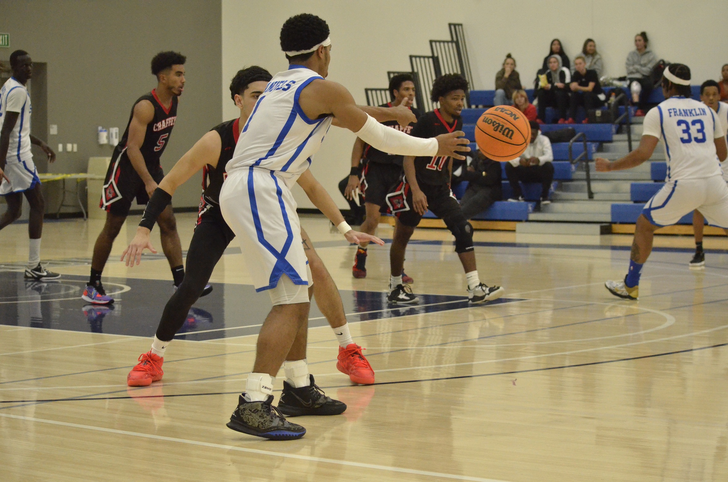 Daniels' Floater Falls to Give SBVC Victory