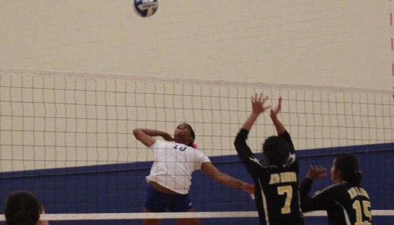 SBVC Women&rsquo;s Volleyball knocks out Coyotes, 3-0
